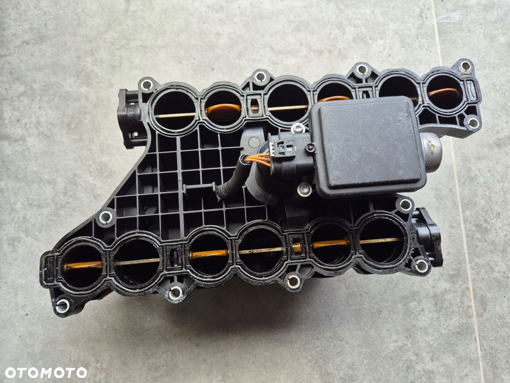 kolektor ssacy maserati ghibli 3.0d - 3