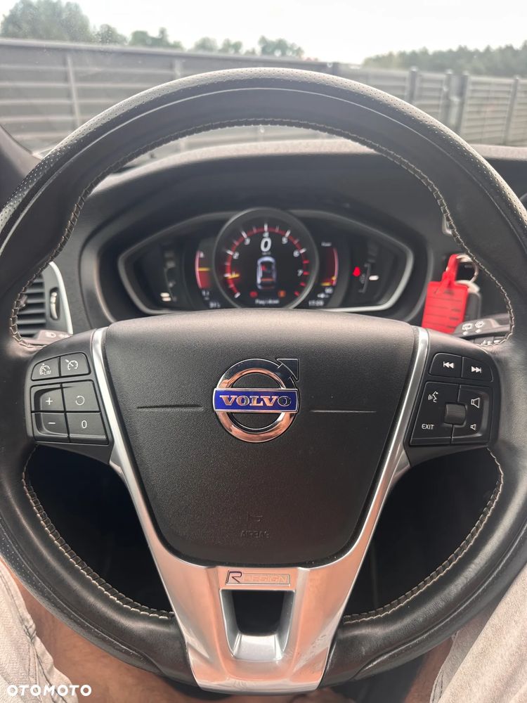 Volvo V40 T2 Drive-E R-Design Momentum - 28