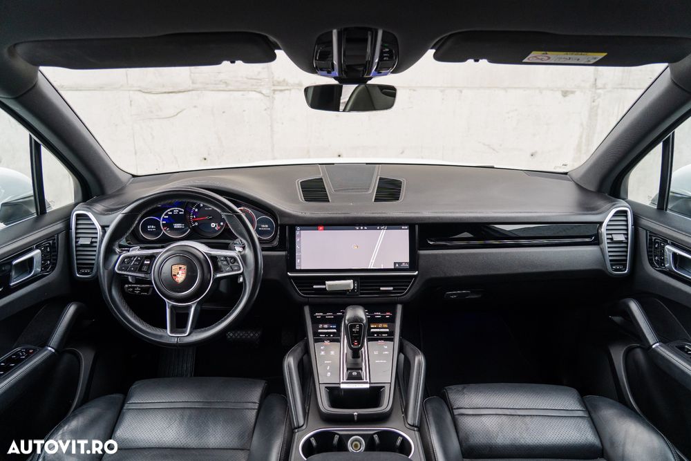 Porsche Cayenne Standard - 11