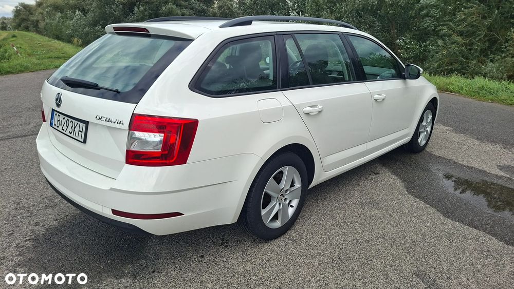 Skoda Octavia 1.6 TDI SCR Ambition - 11