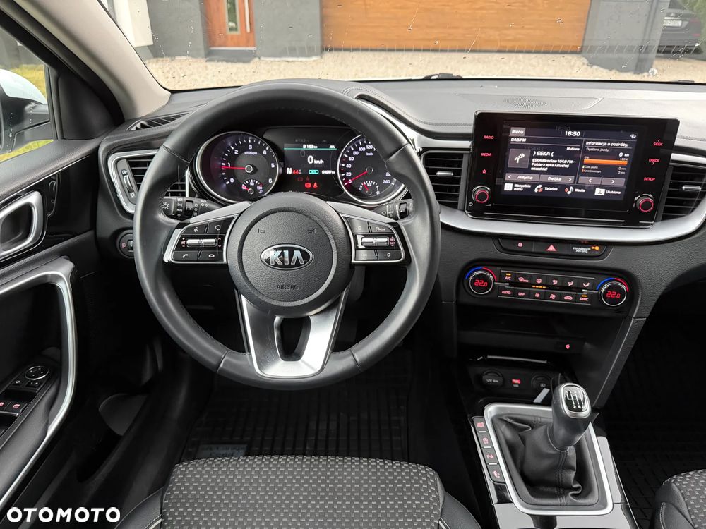 Kia Ceed 1.6 CRDi mHEV L - 9
