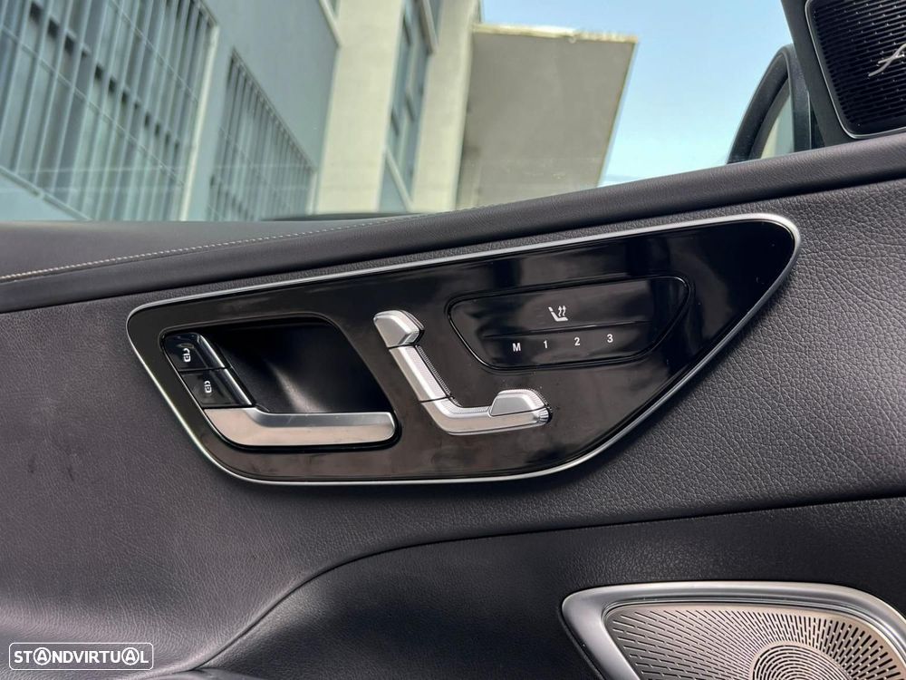 Mercedes-Benz C 300 d AMG Line - 15