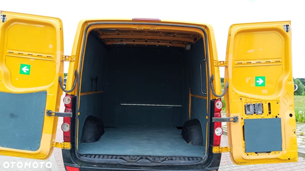 Volkswagen CRAFTER 6 osób BRYGADÓWKA - 11