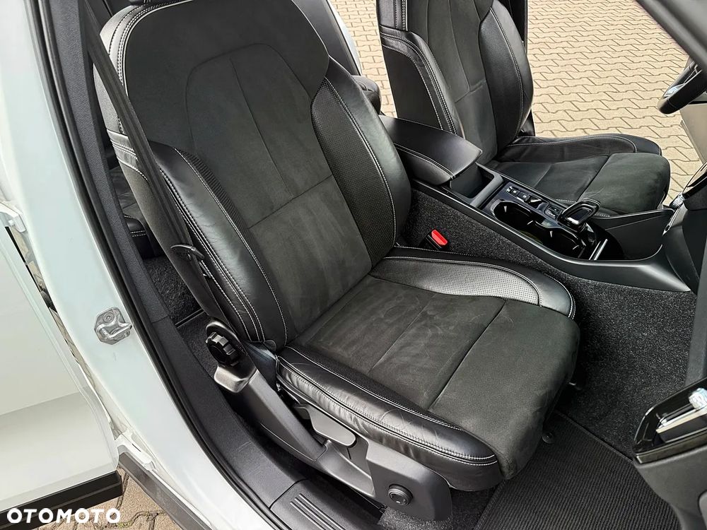 Volvo XC 40 D3 R-Design - 34