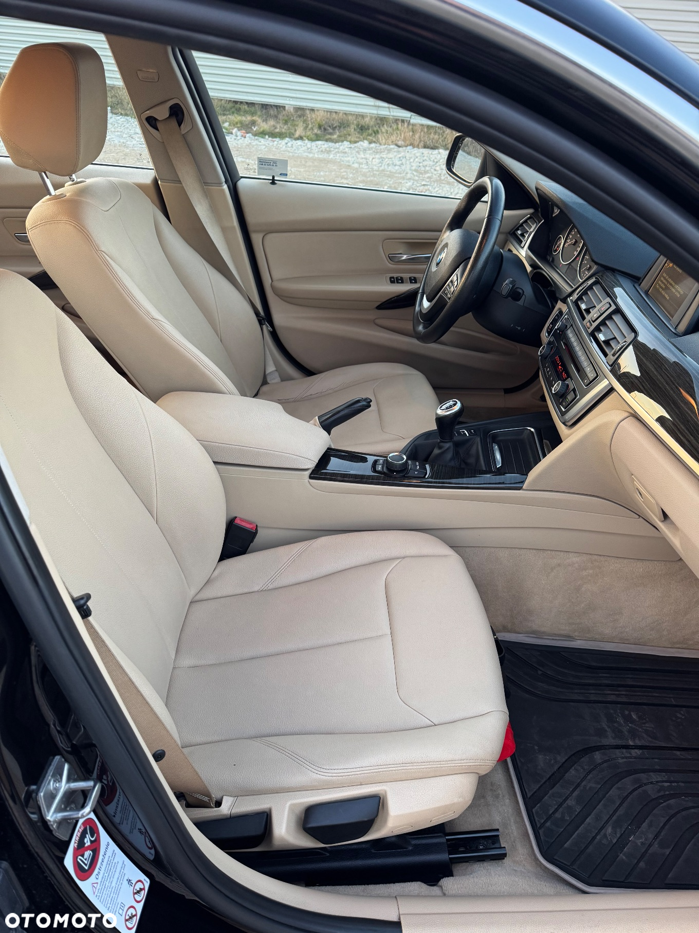 BMW Seria 3 320i Luxury Line - 21