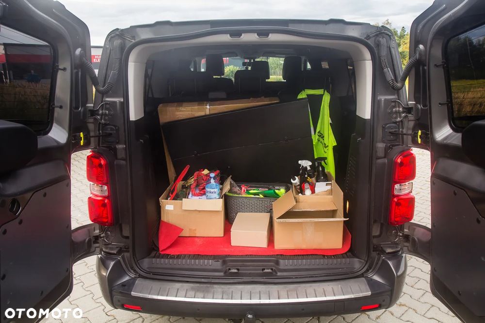 Opel Vivaro - 11