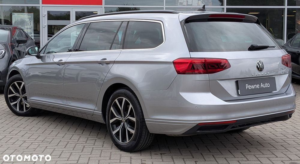 Volkswagen Passat - 14