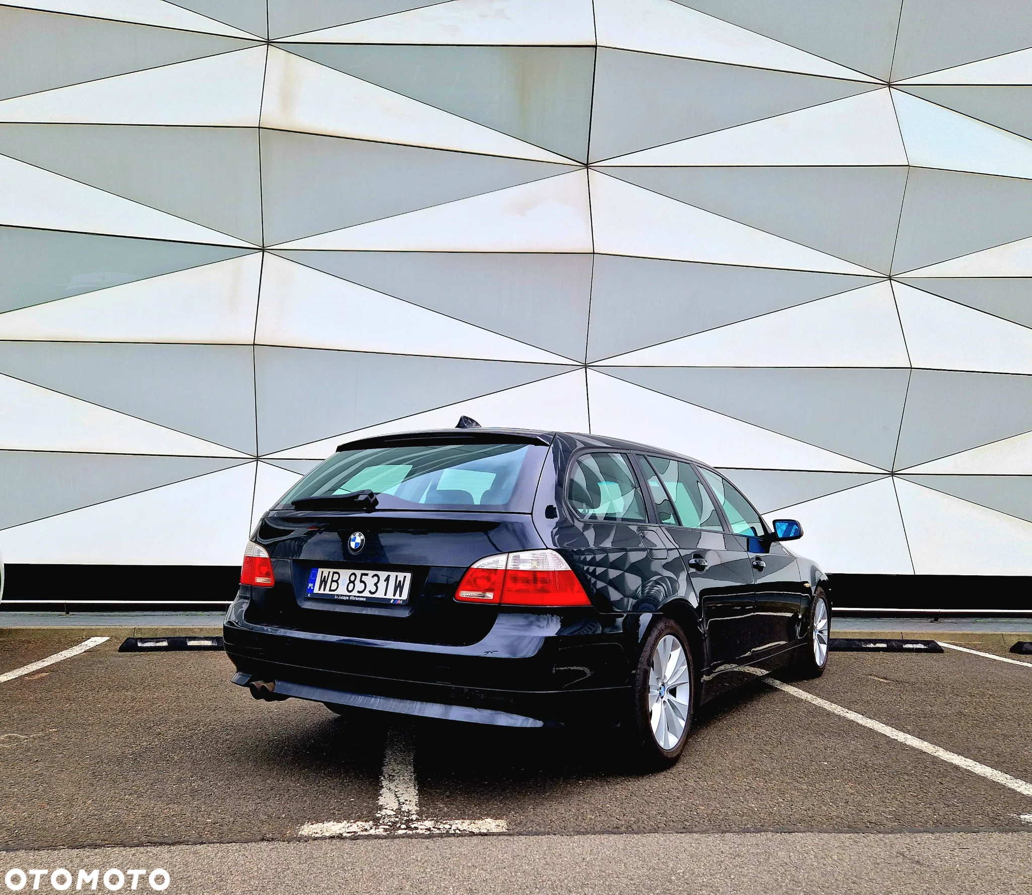 BMW Seria 5 545i - 7