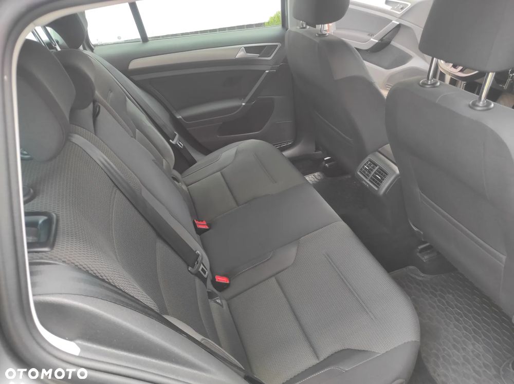 Volkswagen Golf 1.6 TDI BMT Comfortline - 20