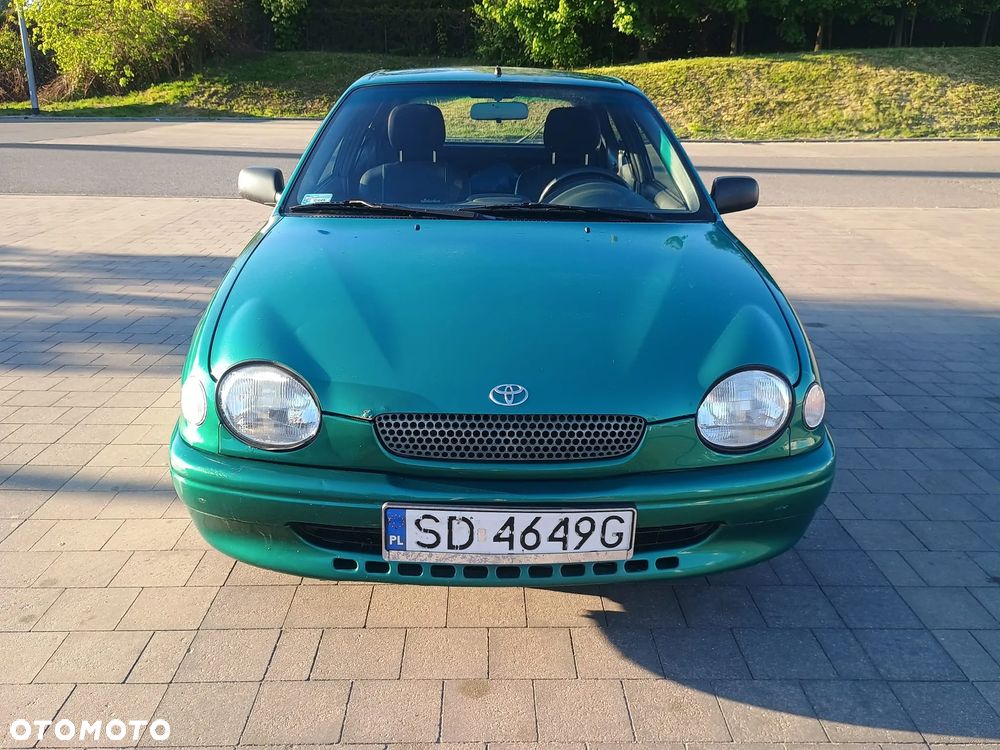 Toyota Corolla - 2