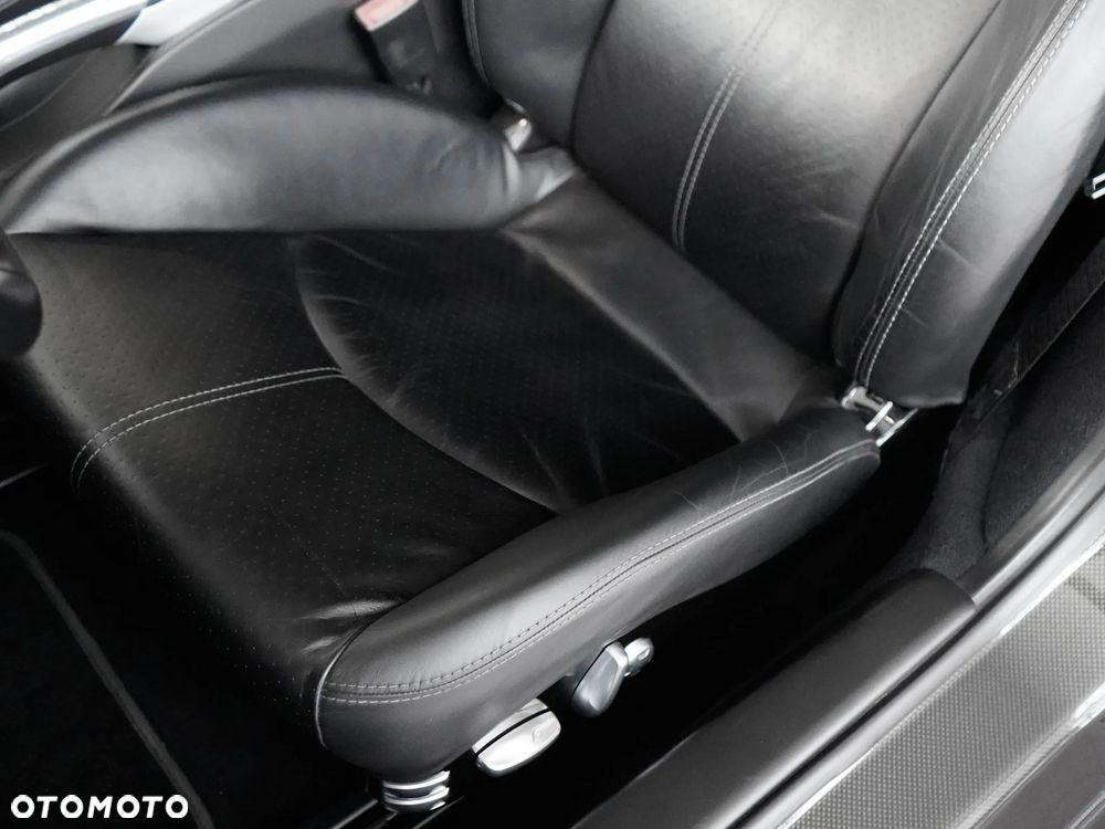 Porsche 911 Turbo S - 19