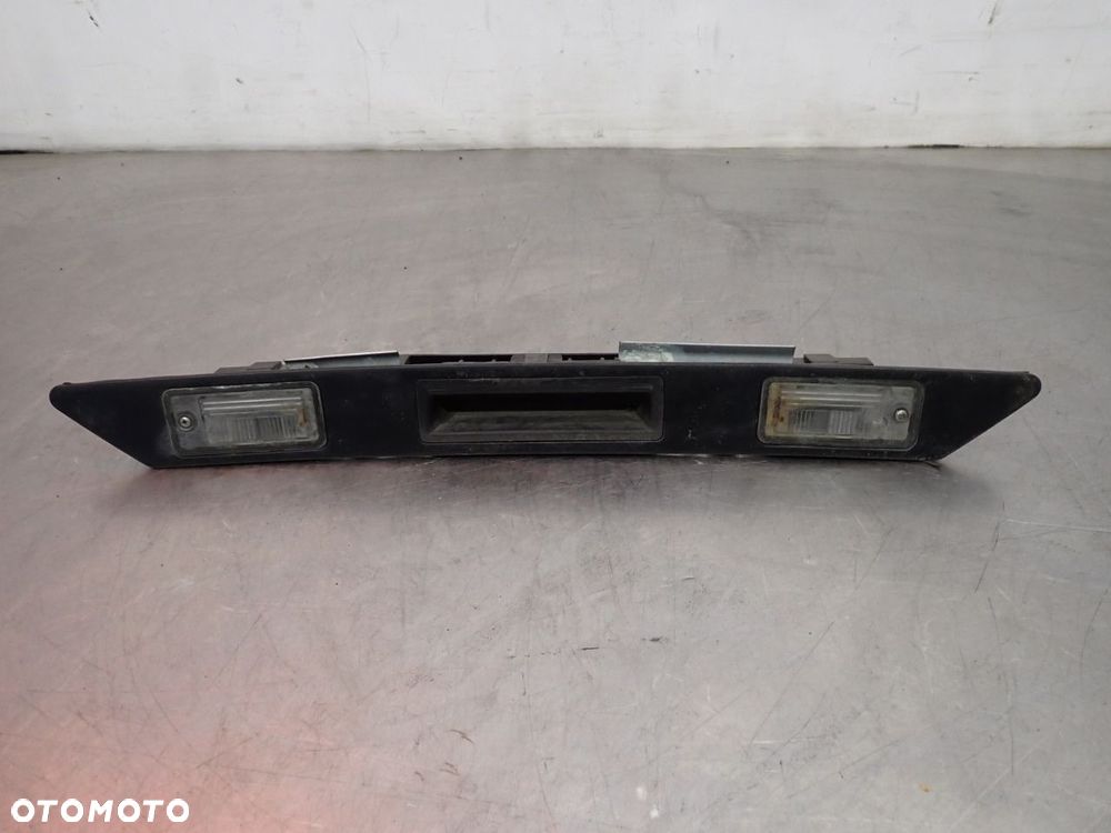 MIKROSTYK KLAPY BAGAŻNIKA AUDI A3 8P