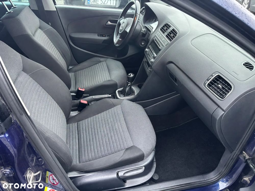 Volkswagen Polo 1.2 TSI MATCH - 13