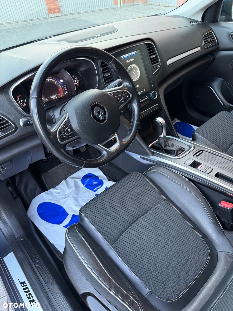 Renault Megane ENERGY TCe 140 EDC BOSE EDITION - 33