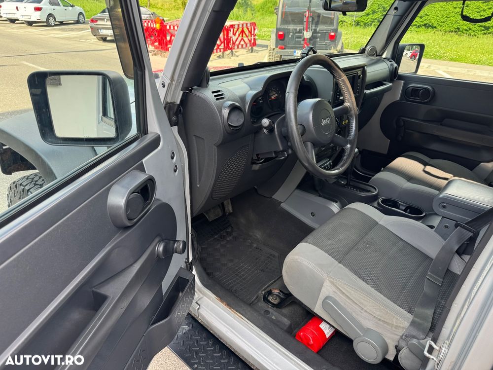 Jeep Wrangler - 10