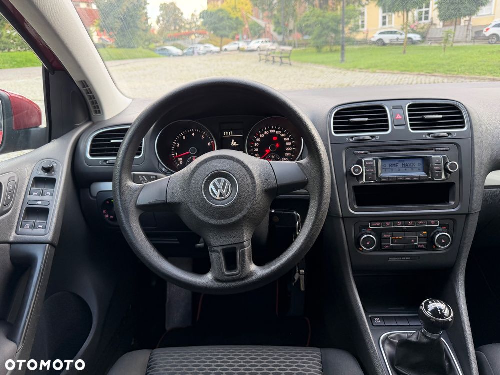 Volkswagen Golf 1.4 Comfortline - 12