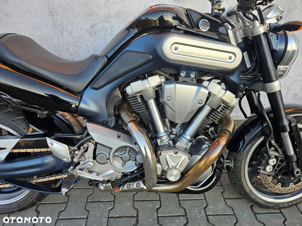 Yamaha MT - 22