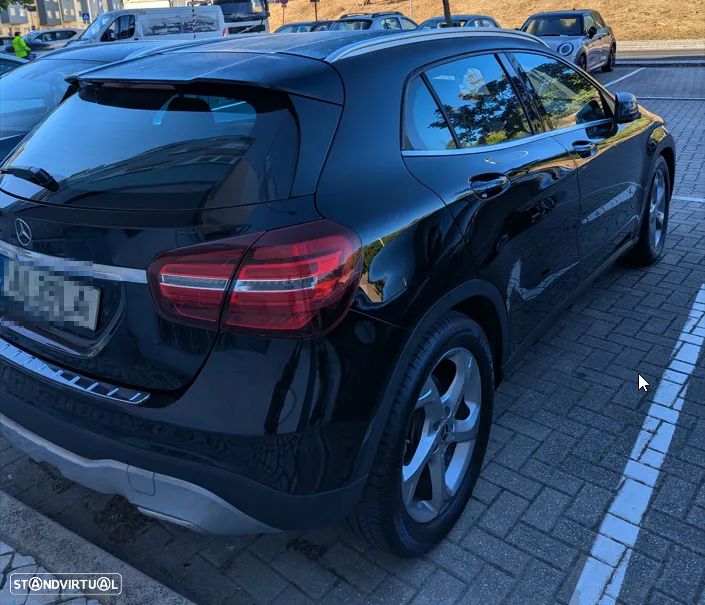 Mercedes-Benz GLA 180 d 7G-DCT Urban - 2