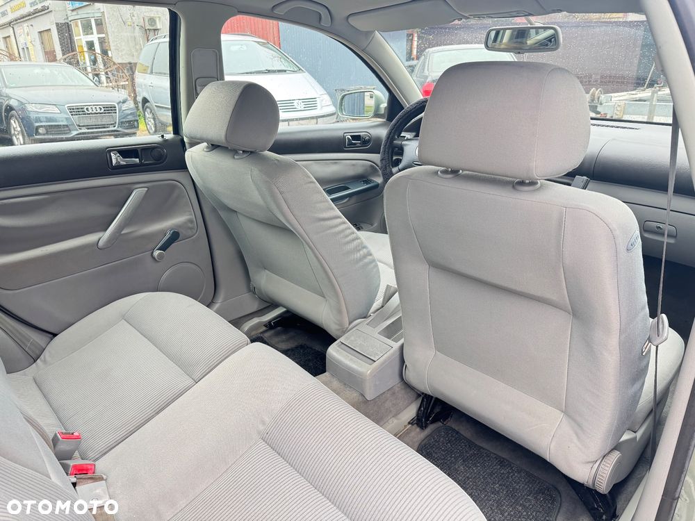 Volkswagen Passat 1.9 TDI - 17