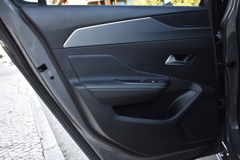 Peugeot e-308 54 kWh GT - 52