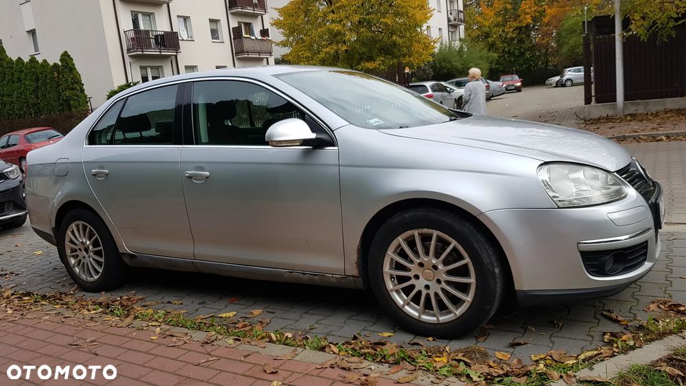 Volkswagen Jetta 1.9 TDI DPF Comfortline - 1