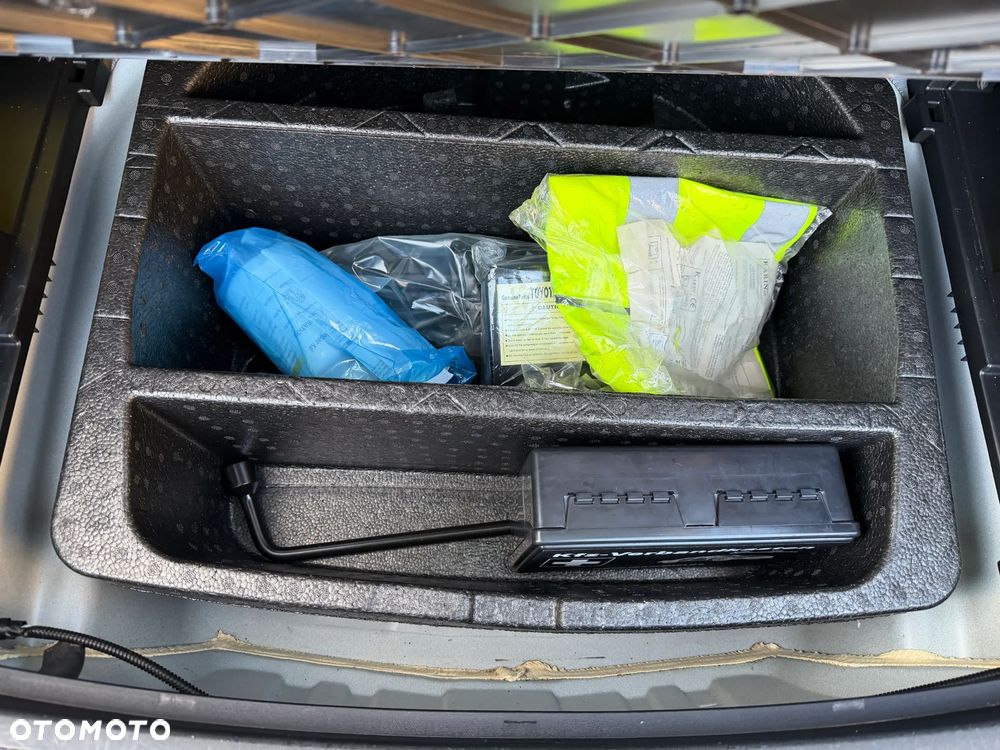 Toyota Avensis 2.0 D-4D Life - 27