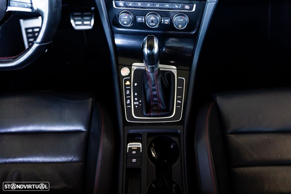 VW Golf GTI Performance BlueMotion DSG - 20