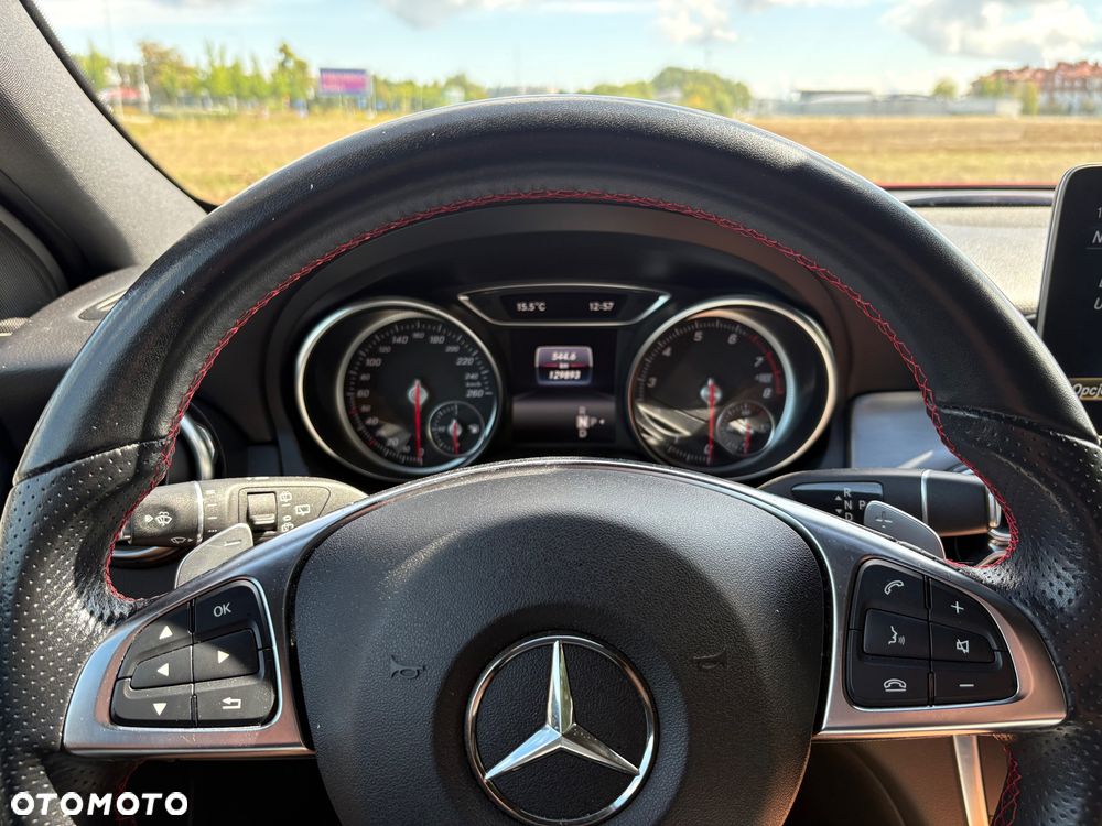 Mercedes-Benz GLA 200 7G-DCT AMG Line - 11