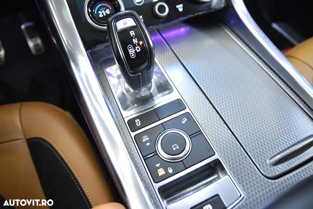 Land Rover Range Rover Sport 3.0 L HSE - 18