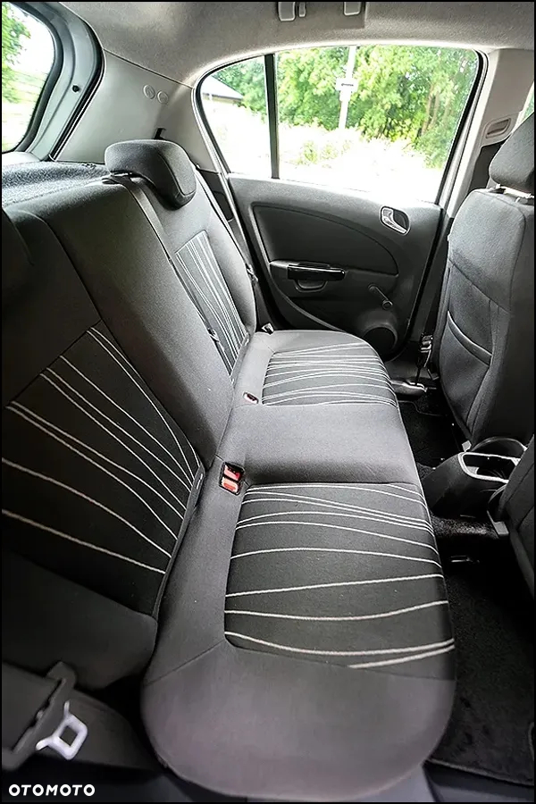 Opel Corsa - 32