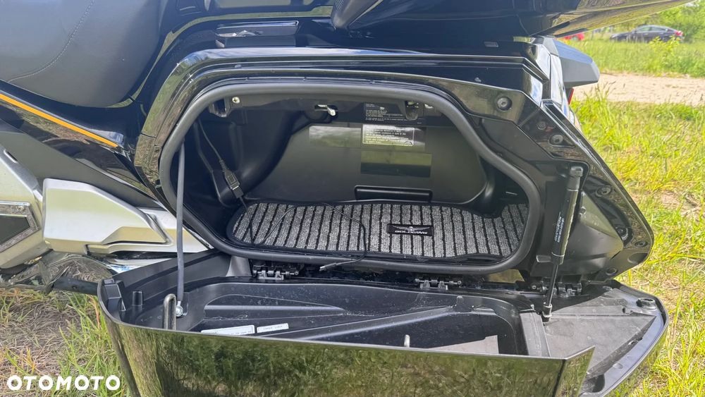 Honda GL - 16