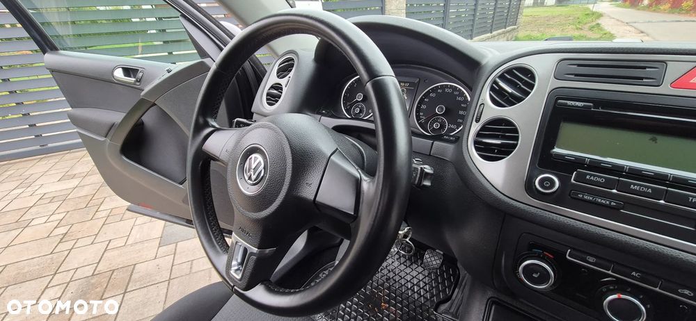 Volkswagen Tiguan 2.0 TDI DPF BlueMotion Technology Sport & Style - 25