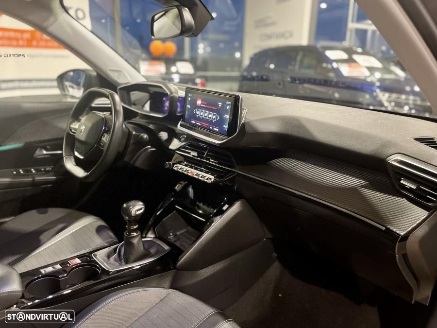 Peugeot 2008 1.2 PureTech Allure Pack - 27