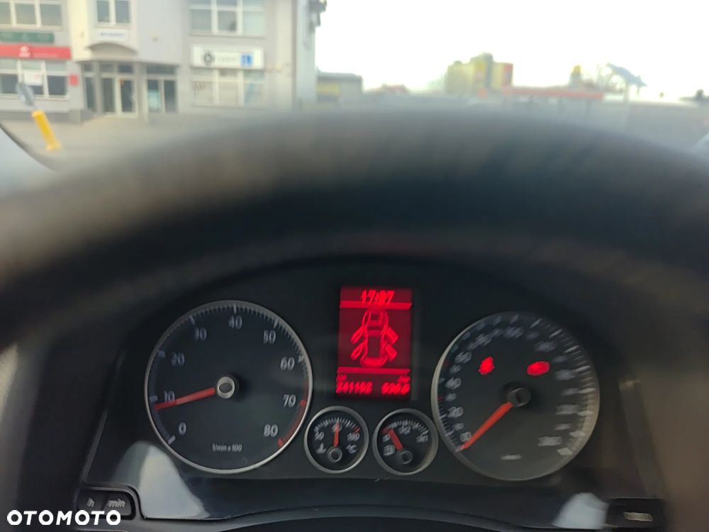 Volkswagen Golf 1.6 United - 19
