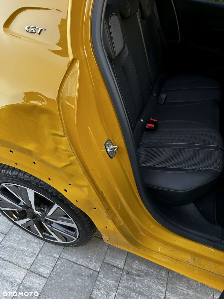 Peugeot 208 PureTech 100 GT - 16