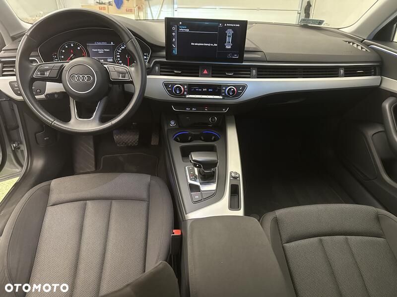 Audi A4 Limousine - 21