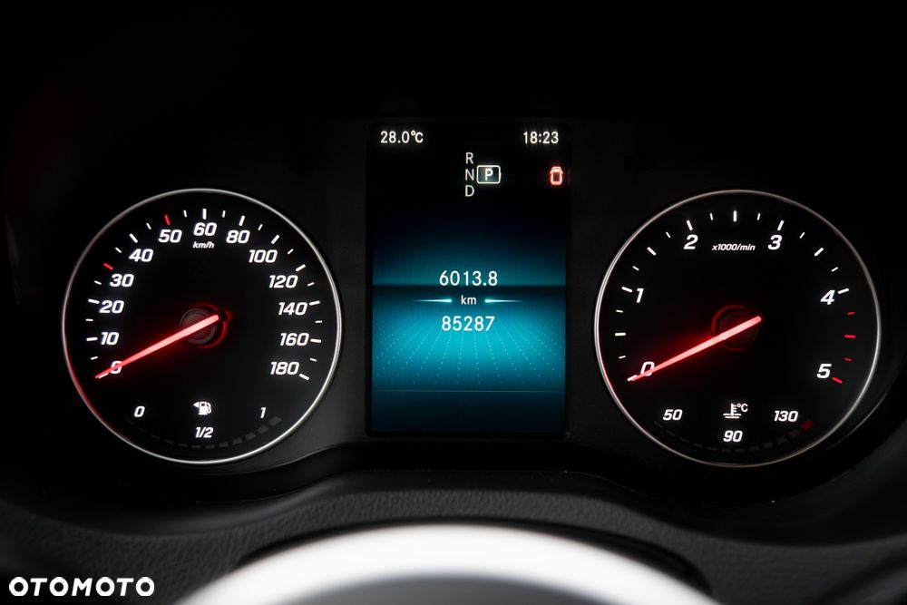 Mercedes-Benz Sprinter 319 - 14