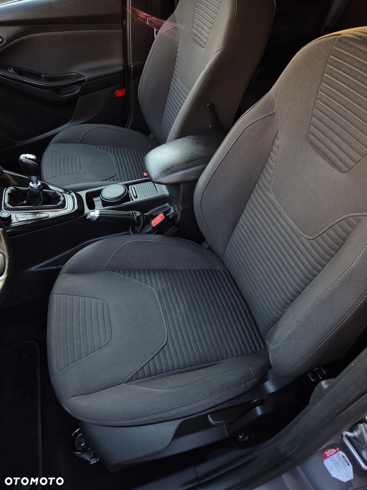 Ford Focus 1.5 TDCi Titanium - 8