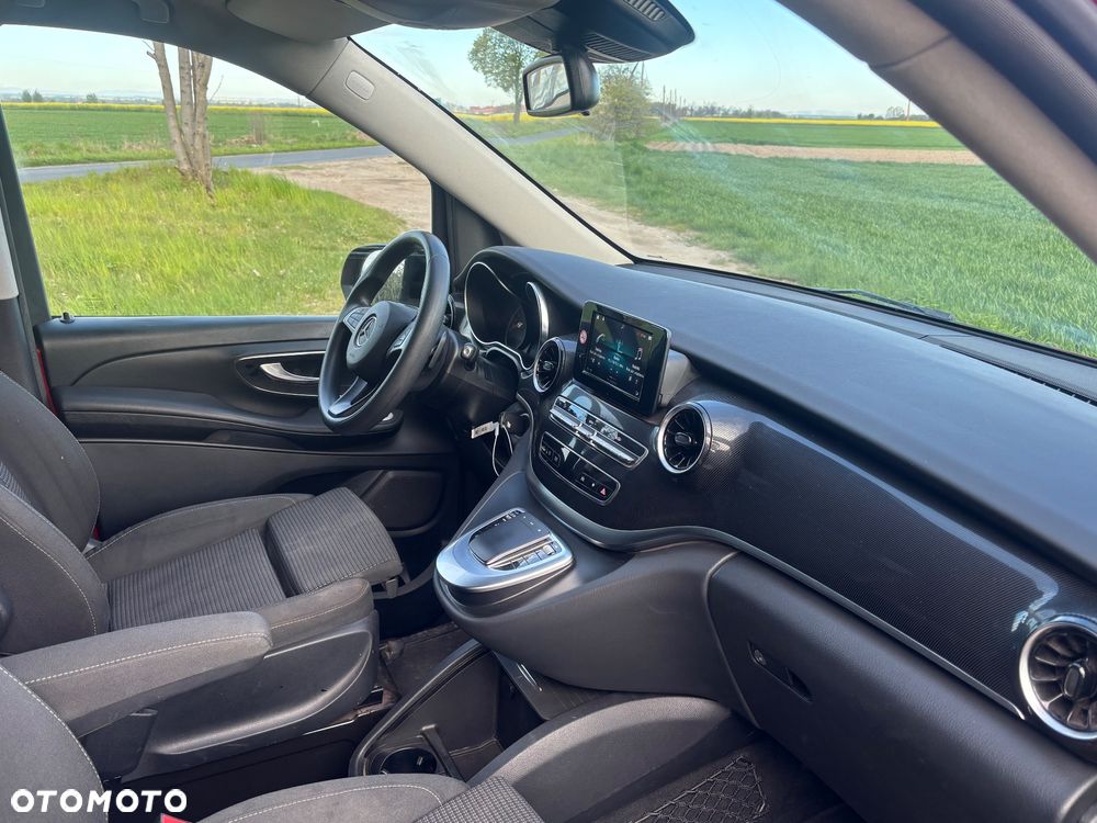 Mercedes-Benz Klasa V 220 d Extralang 9G-TRONIC - 17