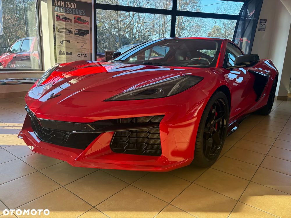 Chevrolet Corvette - 11