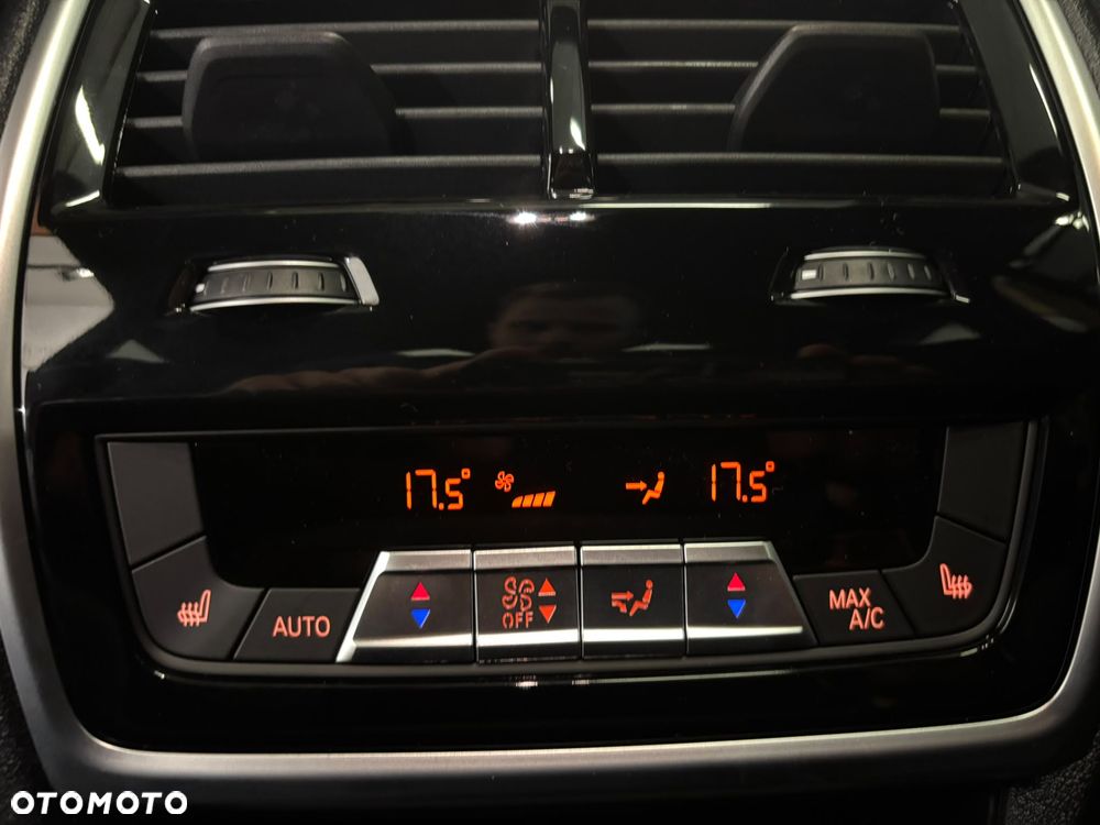BMW X6 - 24