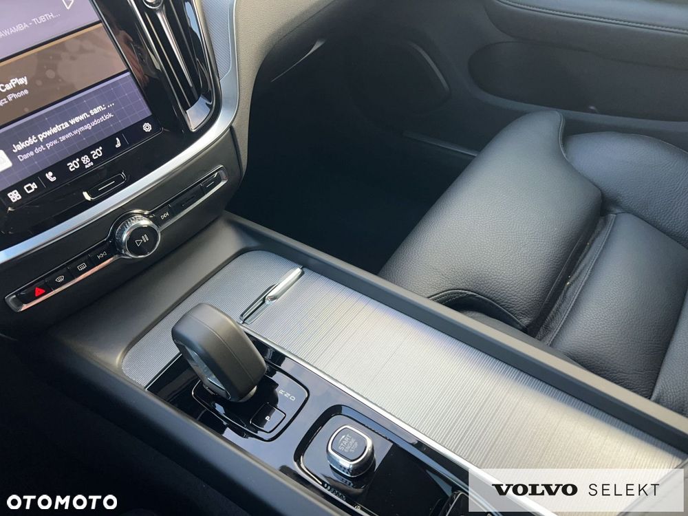 Volvo V60 B4 B Plus Dark - 18