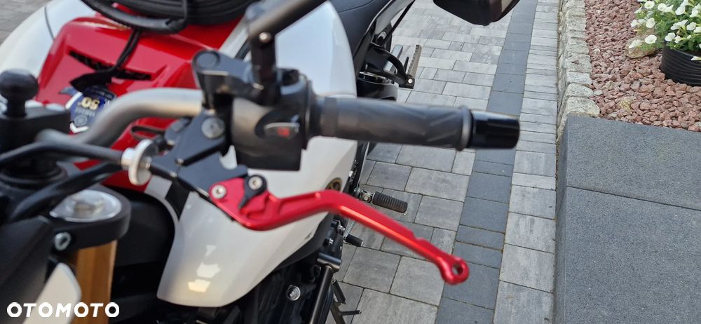 Yamaha FZ8 - 20