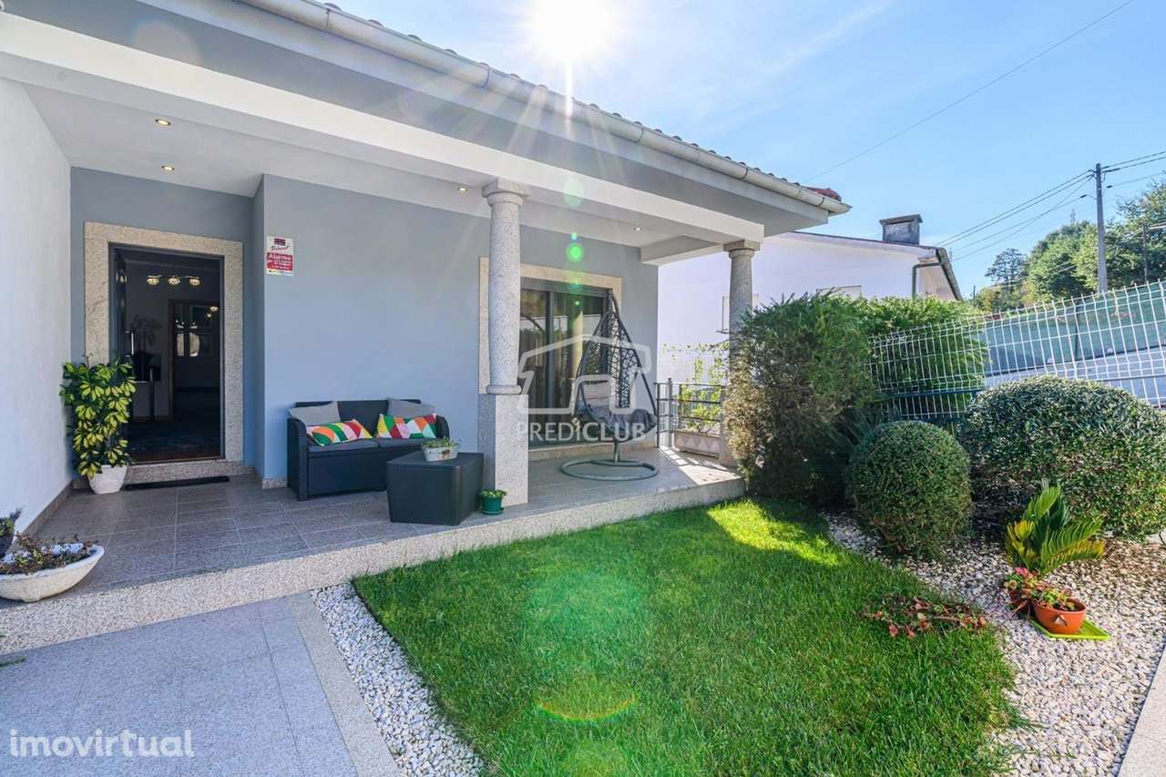 Moradia T3 - Felgueiras / Porto - Grande imagem: 4/35