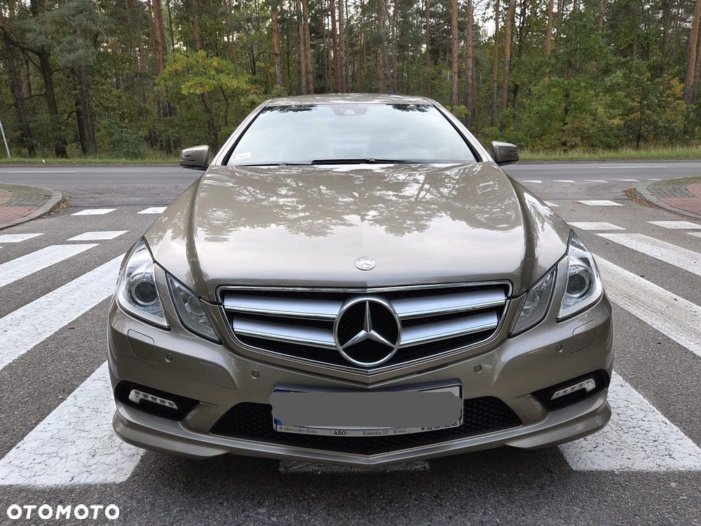 Mercedes-Benz Klasa E 250 CGI BlueEffICIENCY - 2