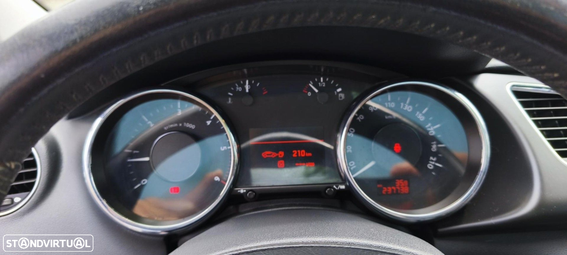 Peugeot 3008 1.6 HDi Executive - 33