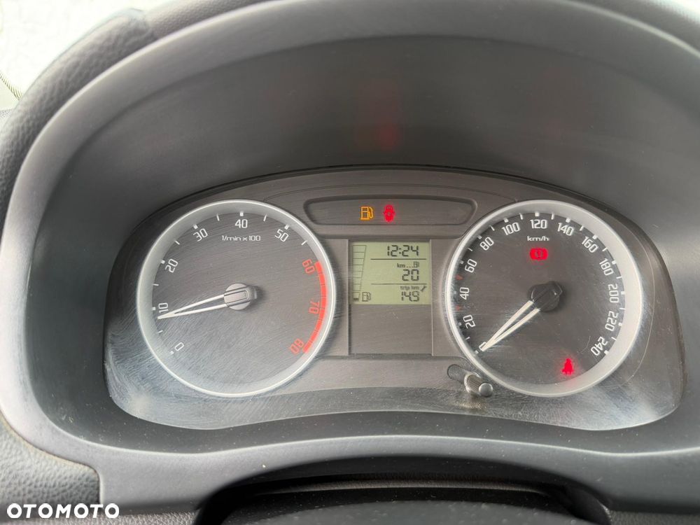 Skoda Fabia 1.4 16V STYLE Edition - 18