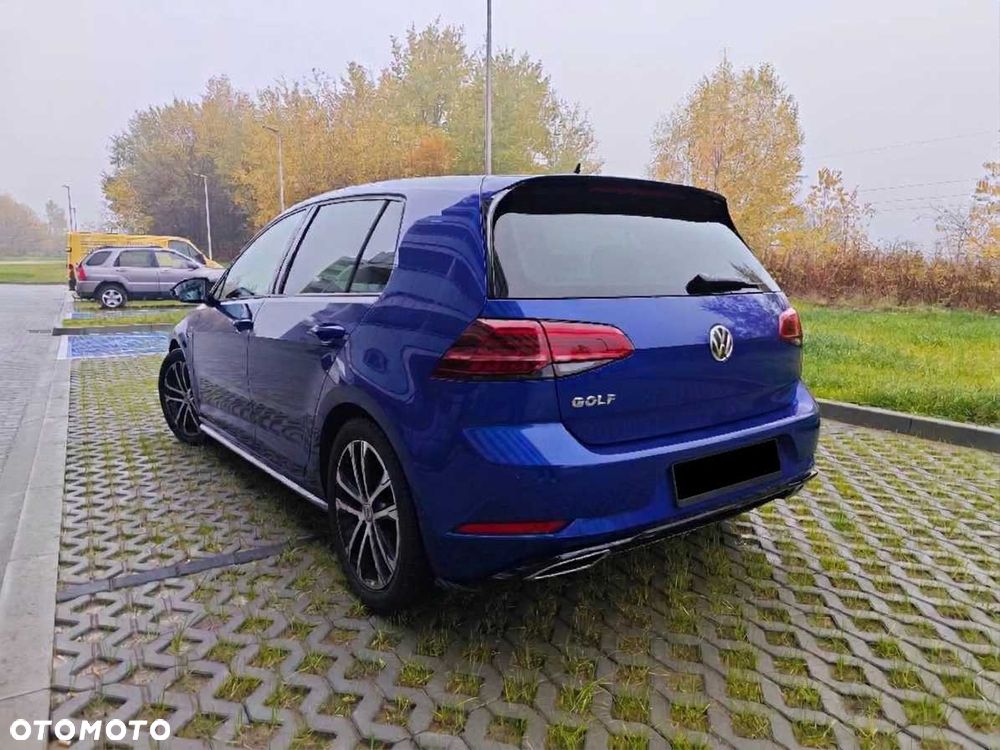 Volkswagen Golf - 6