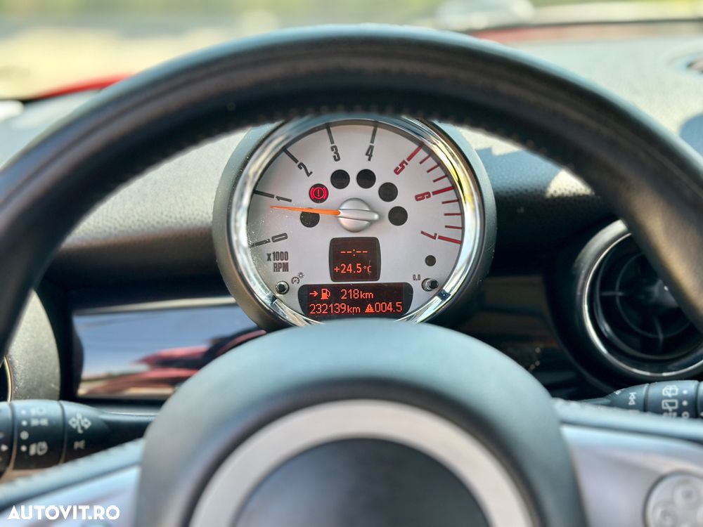Mini Cooper One D - 11