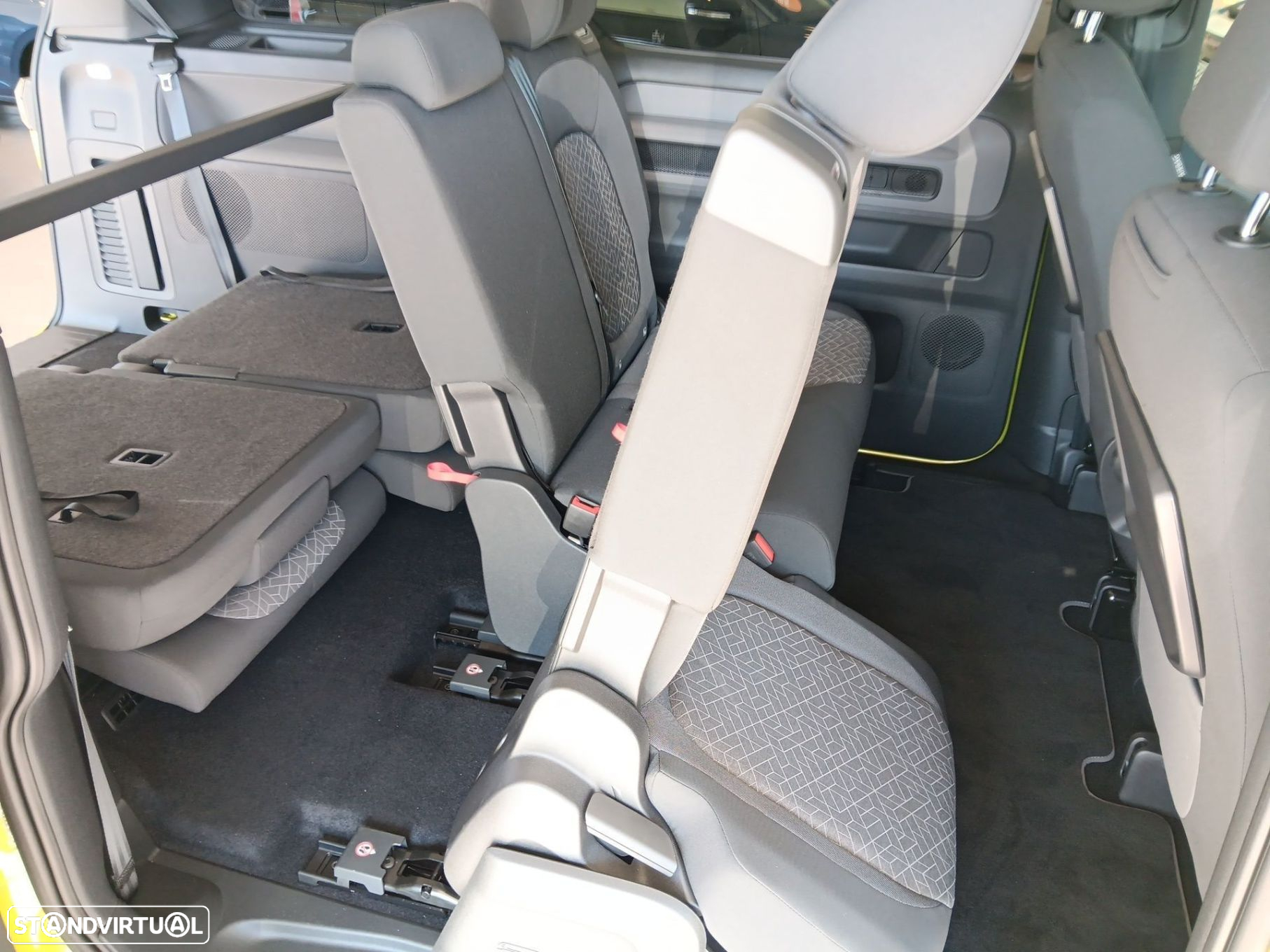VW ID.Buzz 91 kWh Pro - 12